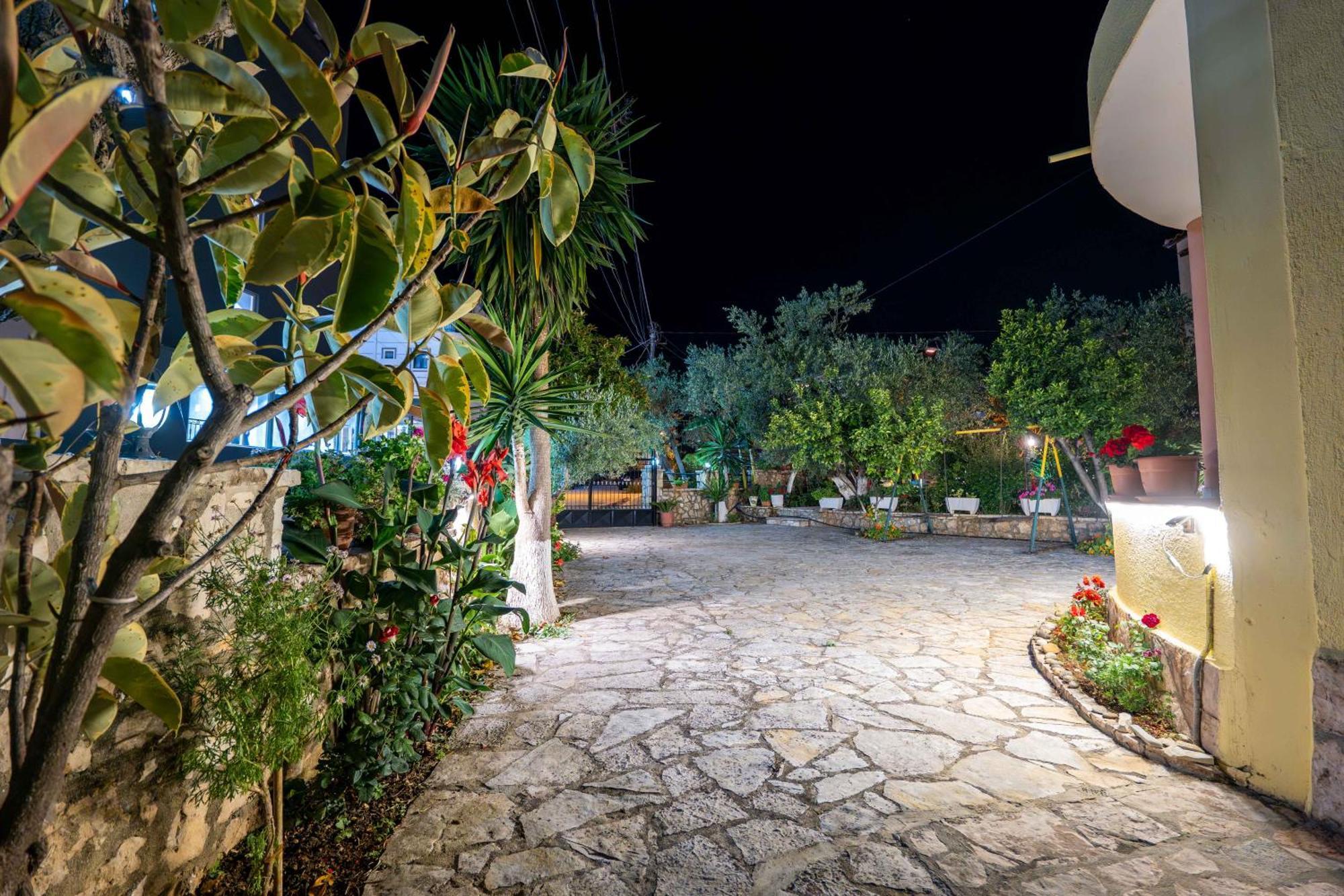 Appartement Flower Garden Ksamil